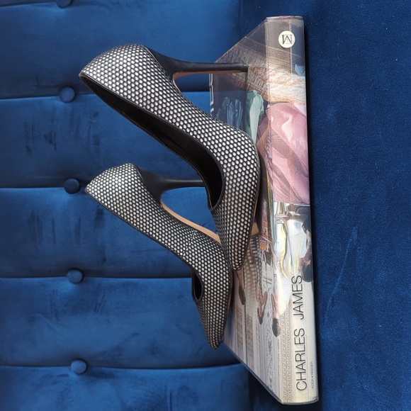 Aldo White With Black Mesh Pumps size 6.5 (37) - Picture 3 of 7